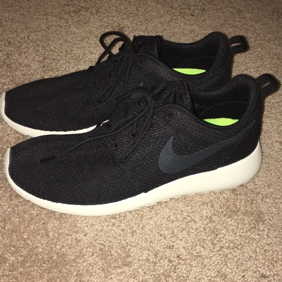 gray roshes